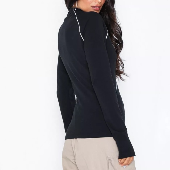 Adidas NWT women’s striking cut long sleeve top - Picture 8 of 12